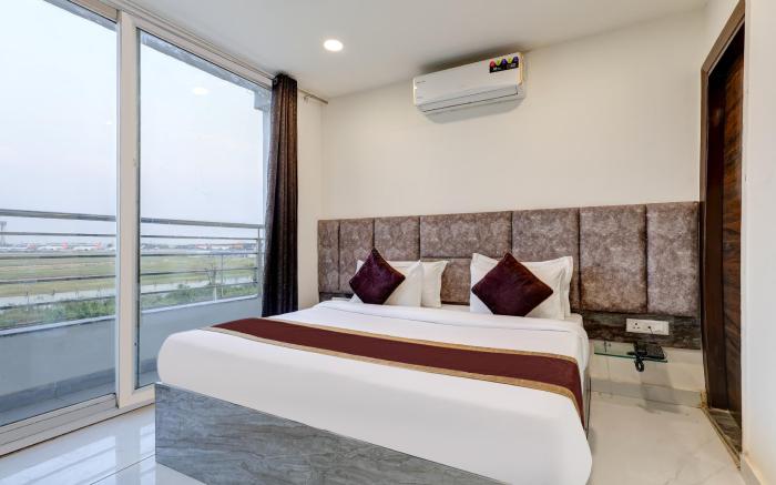 Hotel Airport Near Yashobhoomi 
