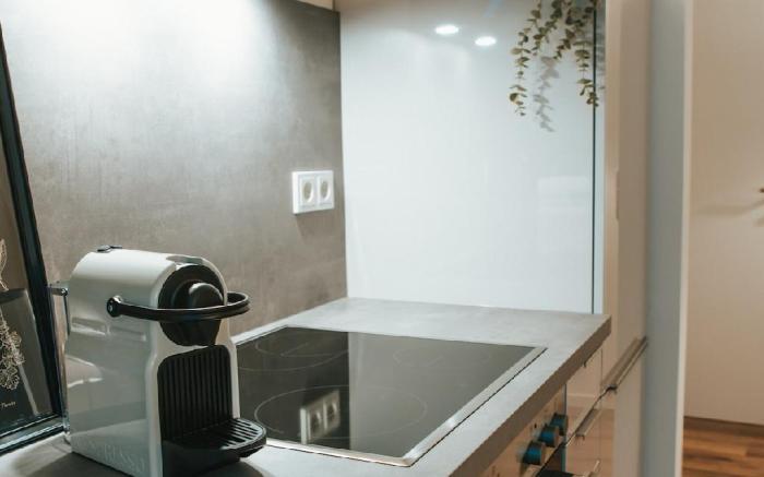 Cozy studio in a prime city location - Apartment 4