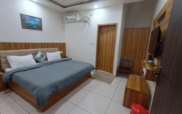 Hotel K & G Residency