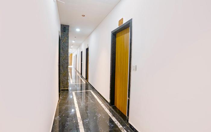 FabHotel The Vibrant - Nr. Tapovan Circle