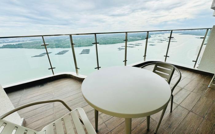 Danga Bay Seaside Sanctuary