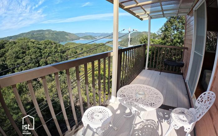 ist villa 03: Seaside Cabin, Sleeps 5