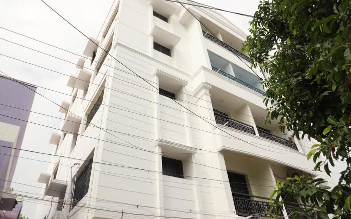 shree service apartment