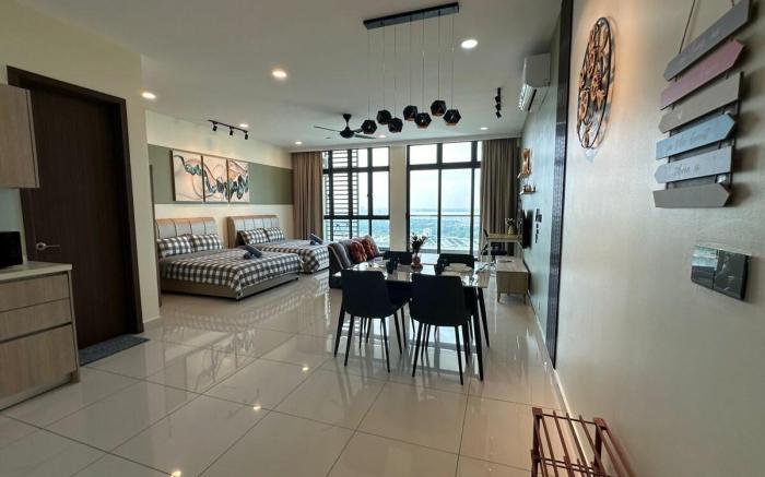 Minimalist Studio Suite