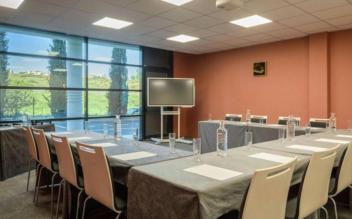 Mercure Aix-en-Provence La Duranne Gare TGV