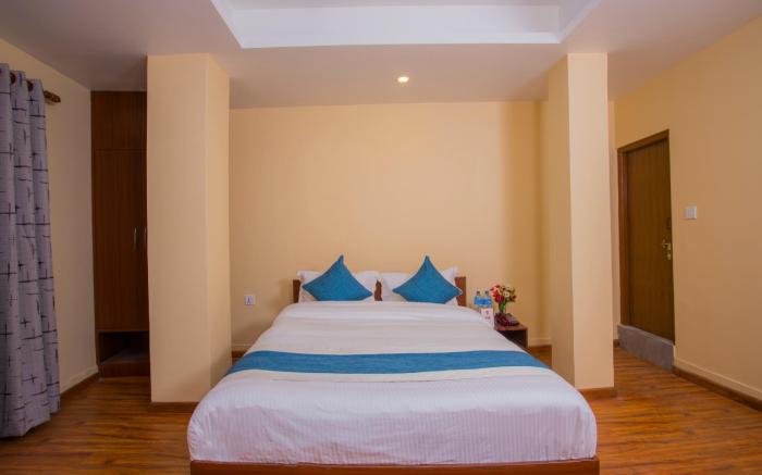 OYO 273 Hotel Rara Palace