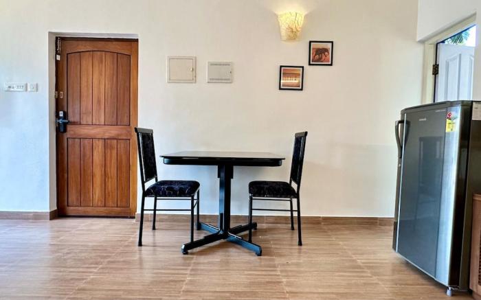 *Royal Palms - 1 BHK 1 min drive to the Beach*