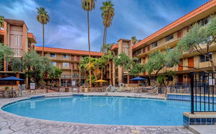 Motel 6 Phoenix, AZ – Sky Harbor