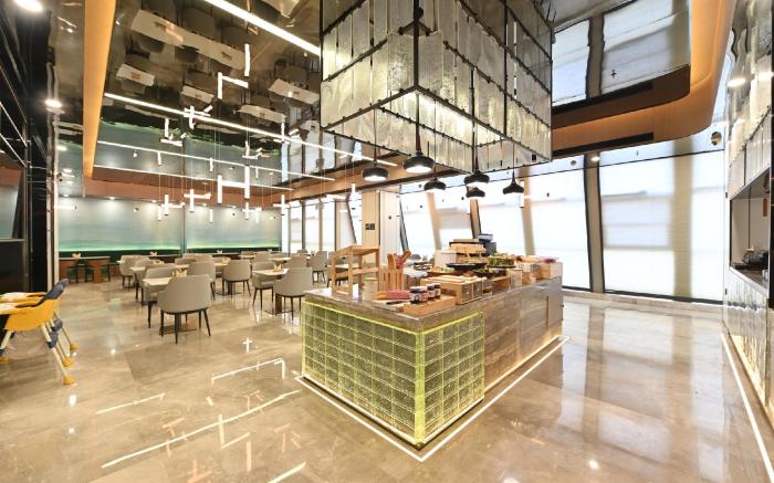 Atour Hotel Qinhuangdao Railway Station Beigang Street