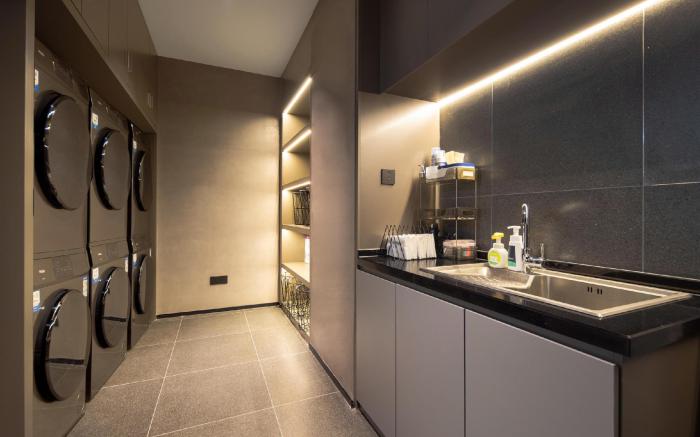 Atour Light Hotel Shenyang Yuhong Square Metro Station
