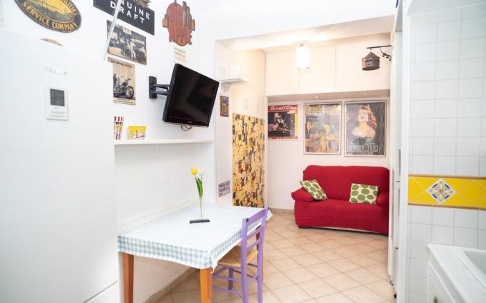 Retro apartment 15 minutes from Tiburtina Metro B