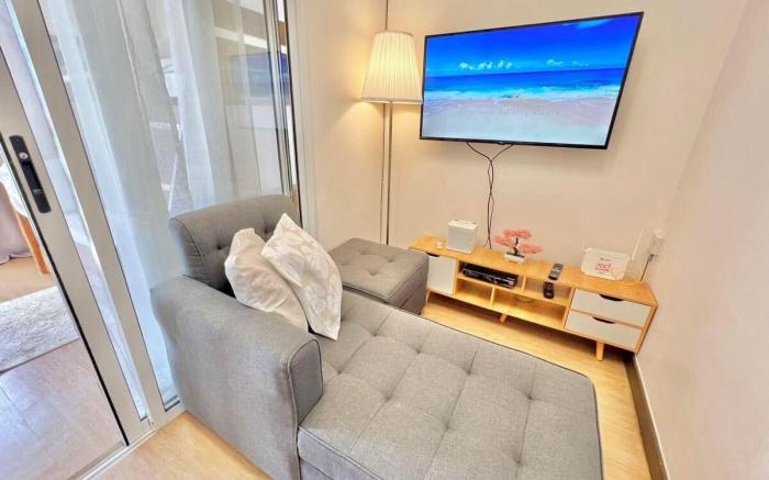 Traveler Residence by Celandine