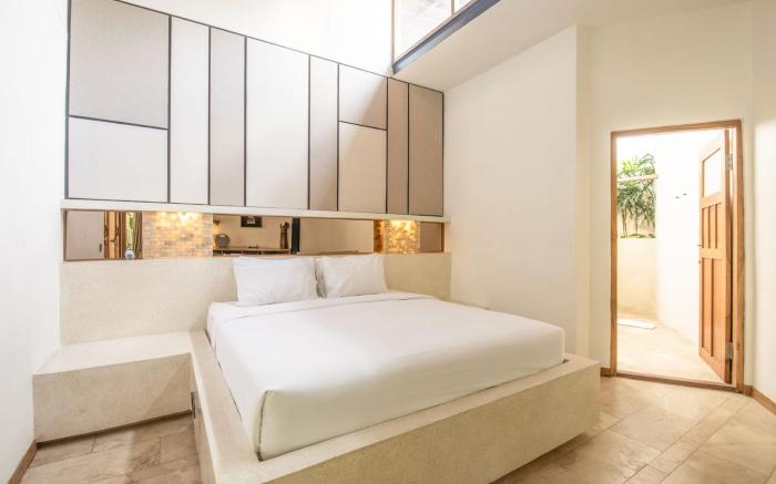 BA Villa 5 · 1 Bed villa 5 mins to every · Exquisite 1-BR Villa with Pool, 4 Mins to Echo Be
