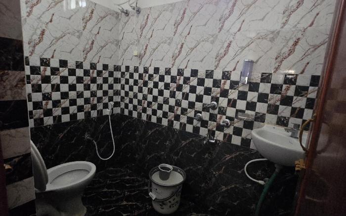 Hotel Shree Radhe 500meter from Temple
