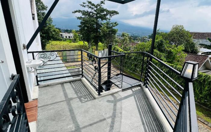 Embun Pagi villa - Habitat 110