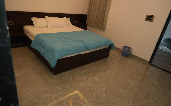 Hotel Kishan Kunj