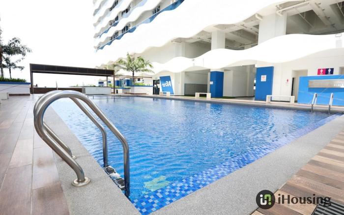 The Wave 2BR Penthouse Near Jonker 23a | I Housing