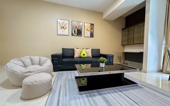 Fahrenheit88 | Newly Renovated | Spacious & Comfy