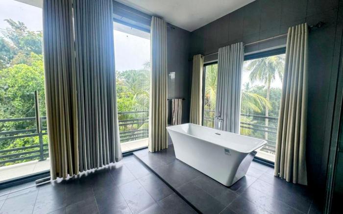 Hotel Pearl White Residency