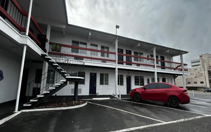 Travelers Inn by OYO Longview Kelso