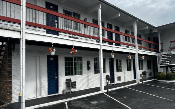 Travelers Inn by OYO Longview Kelso