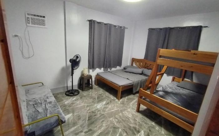 ZEV'S HOMESTAY 