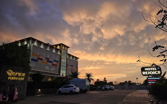 Hotel Rejoice