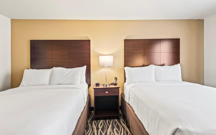 Cobblestone Hotel & Suites - Foley