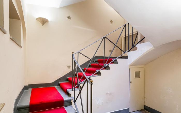 Spanish Queen Apartments