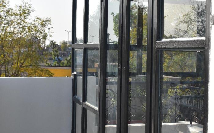 Villa 4BHK w/Plunge Pool, Glasshouse: Manihar