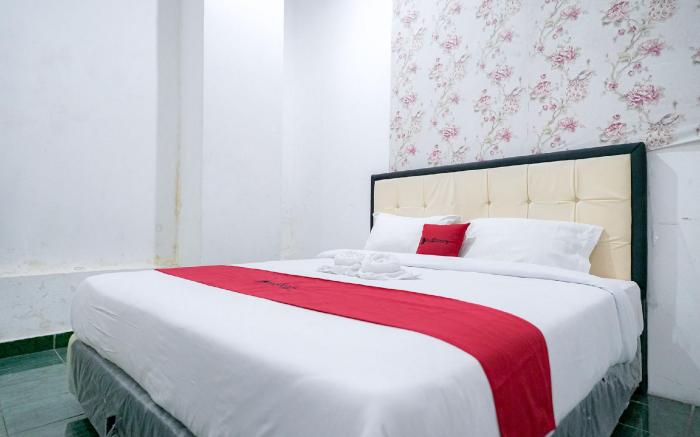 RedDoorz Syariah near Exit Toll Puncak