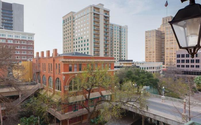 Hotel Valencia Riverwalk