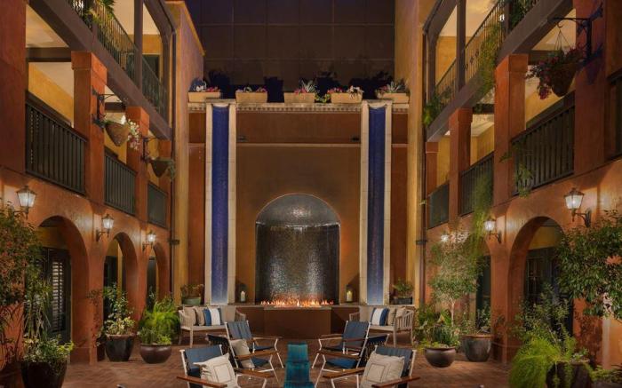 Hotel Valencia Riverwalk
