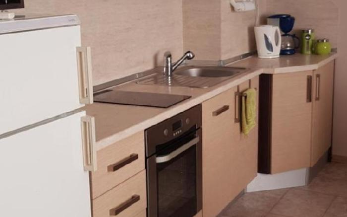 Sunny apartment with a wonderful view - parking