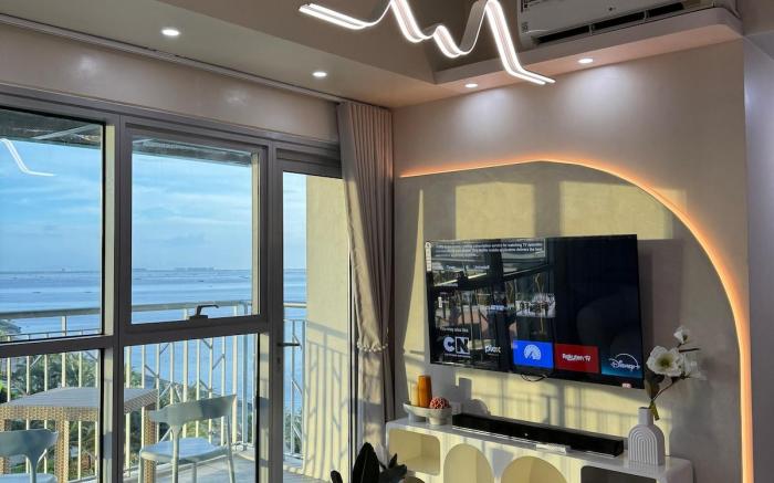 Panoramic Landscape and Seaview, 2BR, Near Airport