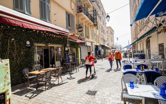 Residence Avaton - Bedroom Balcony  Cannes Palais 