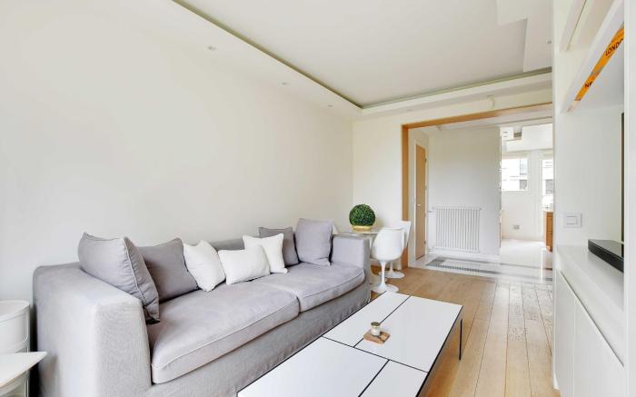 charming Appt with a/c- 1bd/2p - tour eiffel 