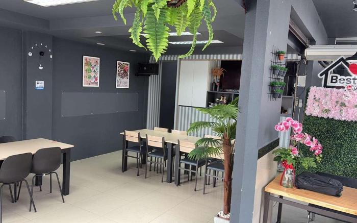 Destiny house Hostel