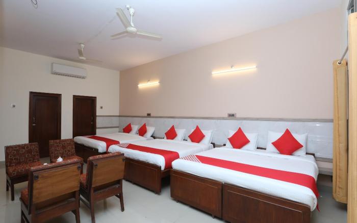 OYO 32997 Hotel Kaveri Bed & Breakfast