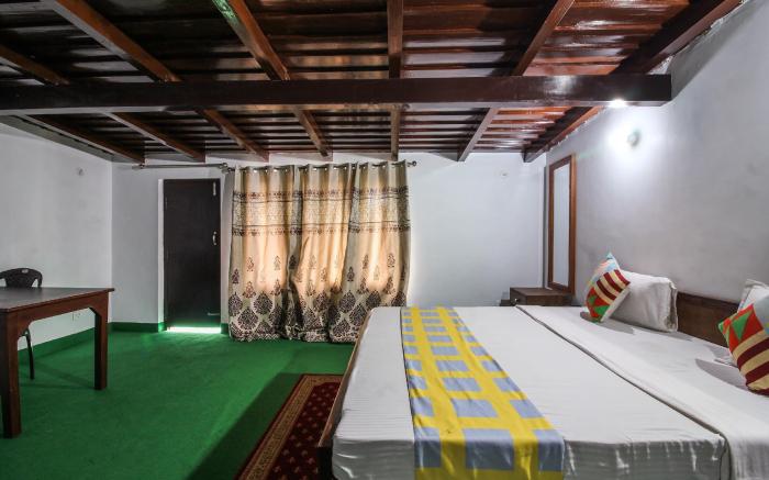 OYO 18758 Spacious Cottage