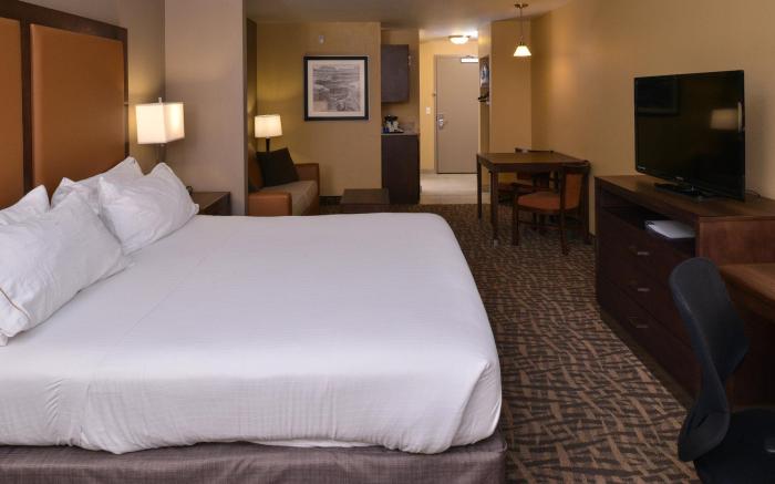 Holiday Inn Express & Suites Page – Lake Powell Area By IHG