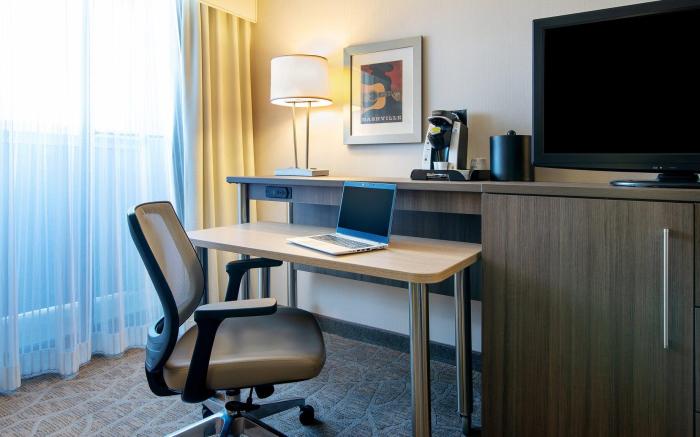 Holiday Inn Nashville-Vanderbilt - Downtown By IHG