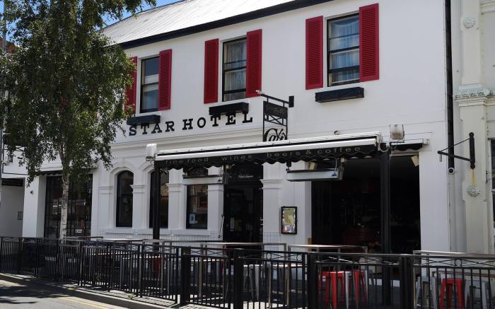 Star Bar Cafe and Hotel