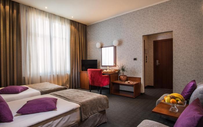 Forum Hotel                                                                     