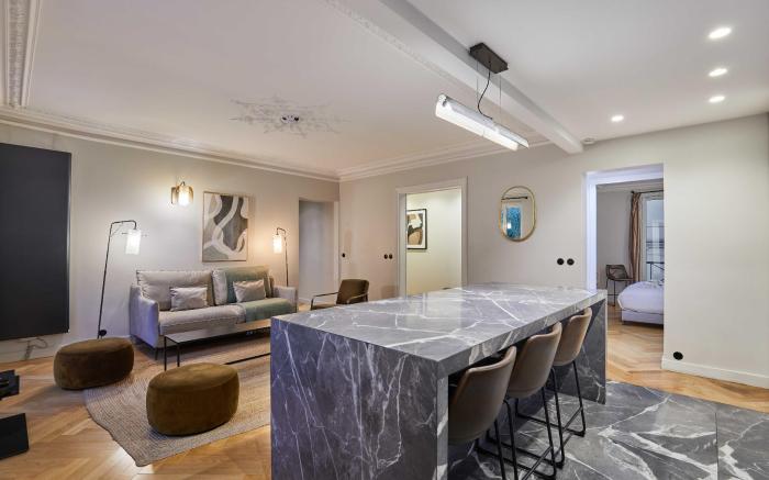 Magnificent apartment - 3BR/ 8P - Europe