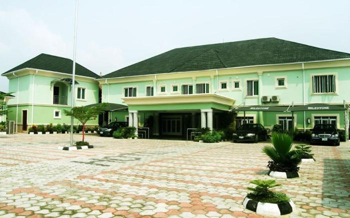 Milestone Hotel Annex