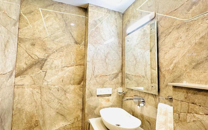 Lime Tree 1BHK Service Apartment Sector 52 Gurgaon