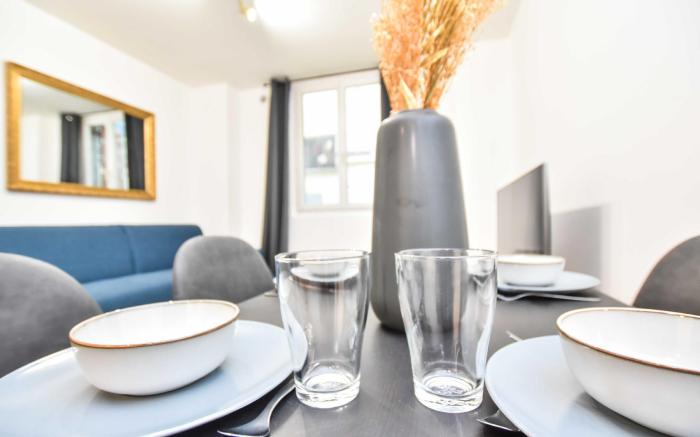 Comfortable studio – 2 rooms – Voltaire