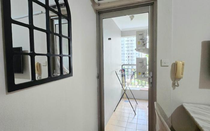 Newly renovated 2 BR, 6 min to Central Park 