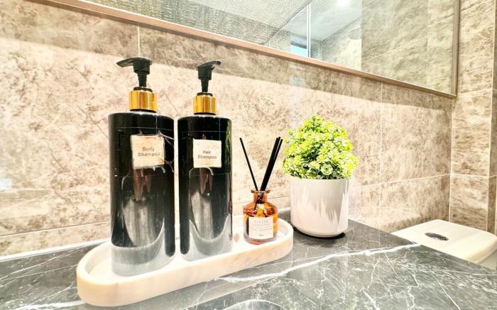 Princess Cove Stu by LuxuCocoon 3506